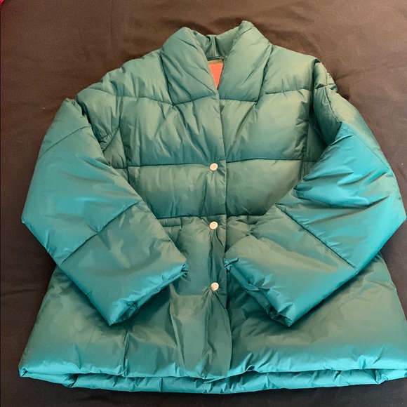 jcrew Jackets & Blazers - J. Crew Green Quilted Puffer Jacket with shawl up or down Collar.